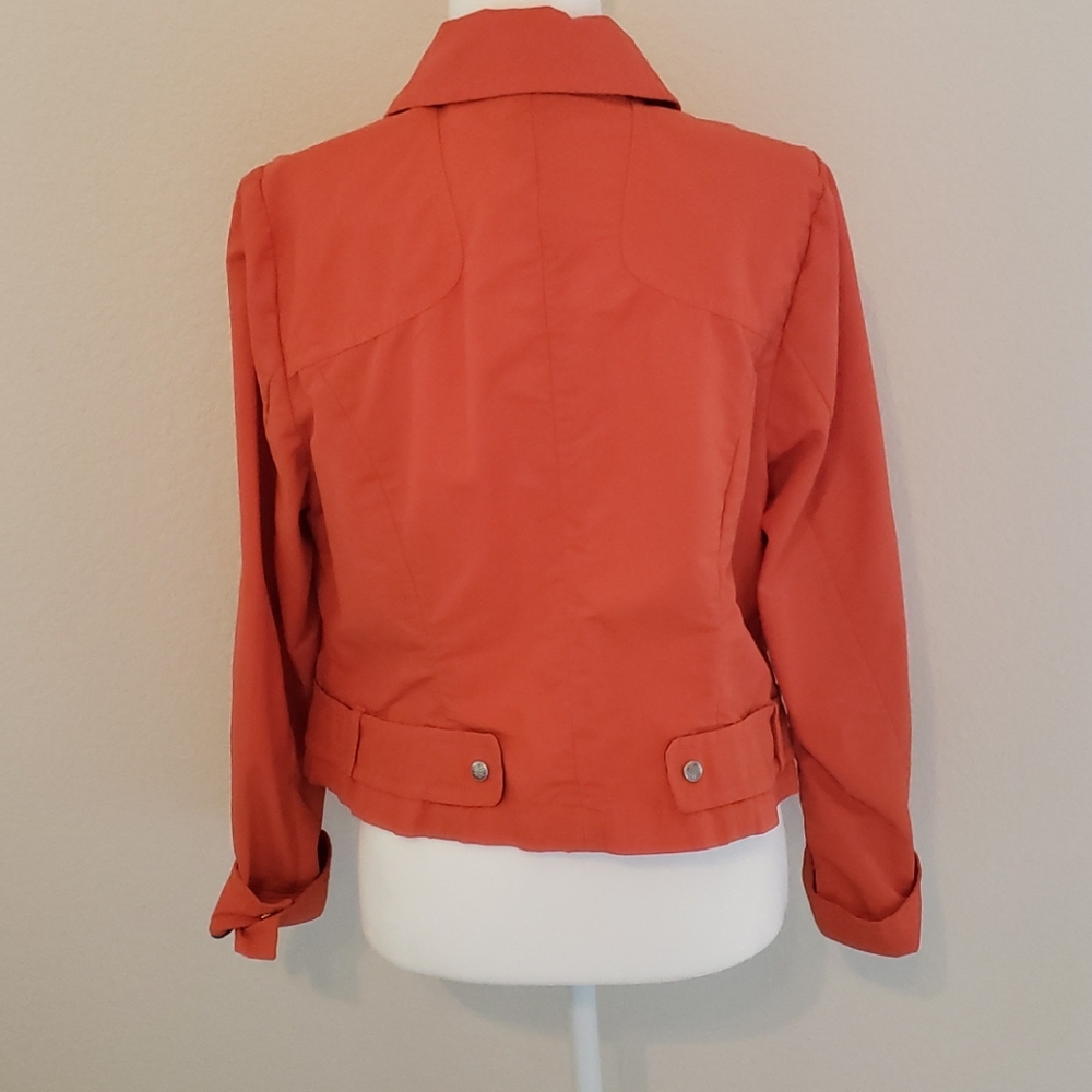 Very nice orange  jacket. - Picture 3 of 3